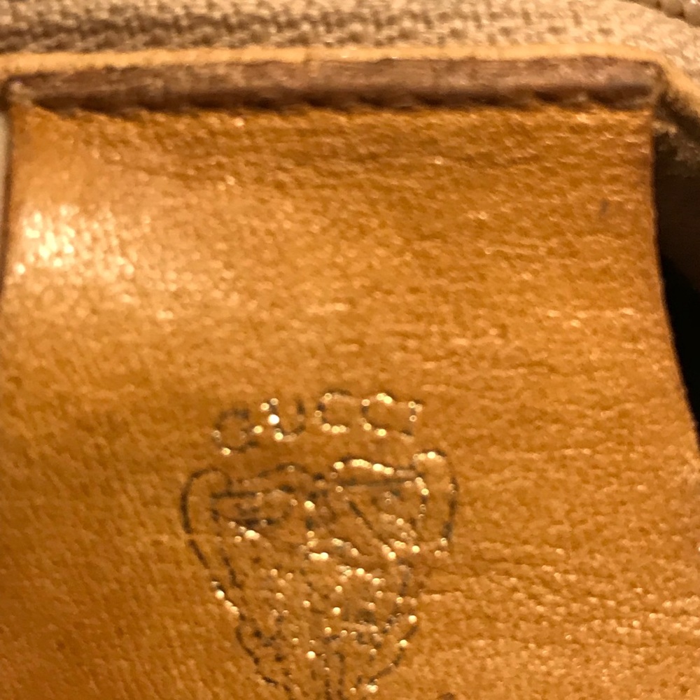 GUCCI Barrel Crossbody bag - Picture 7 of 8